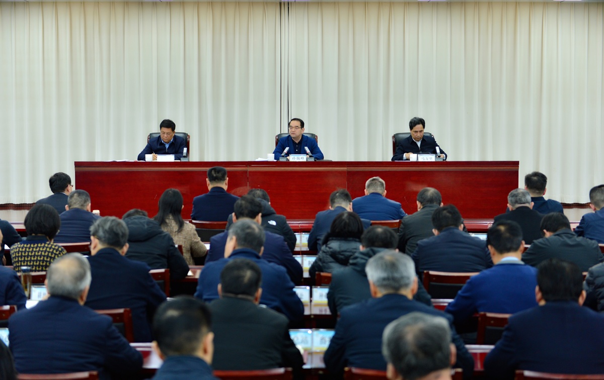 省农业农村厅党组召开理论学习中心组（扩大）学习会议