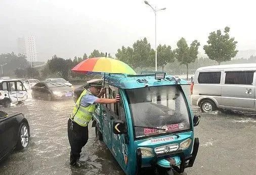 和城市在一起 和人民在一起——濮阳市迎战台风“杜苏芮”综述
