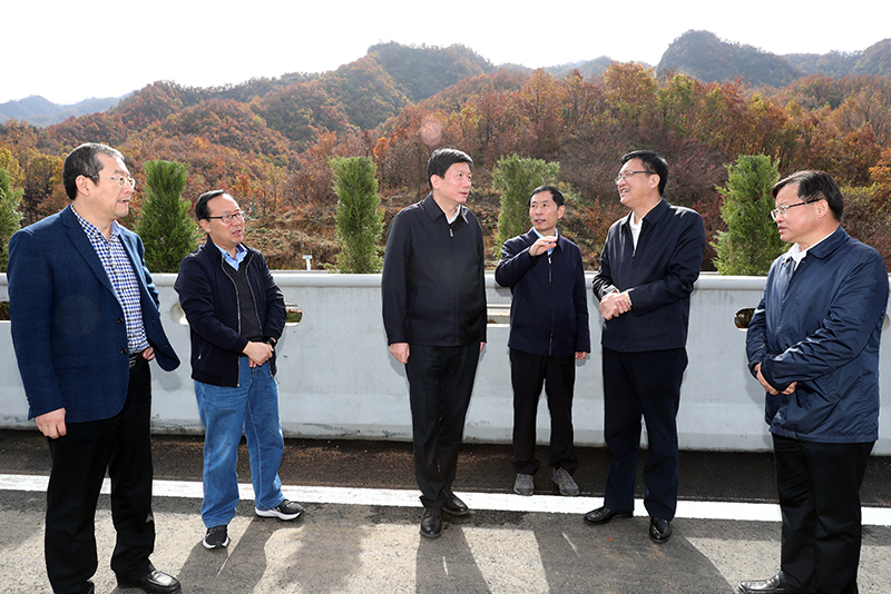 李卫东厅长到省交通发展集团尧栾西、栾卢项目调研指导工作 李卫东厅长到省交通发展集团尧栾西、栾卢项目调研指导工作