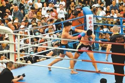 村里来了“功夫王” 火爆堪比“村BA”