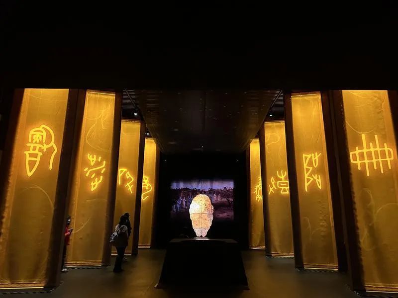 看“四大发现”展 赴一场古文献之约
