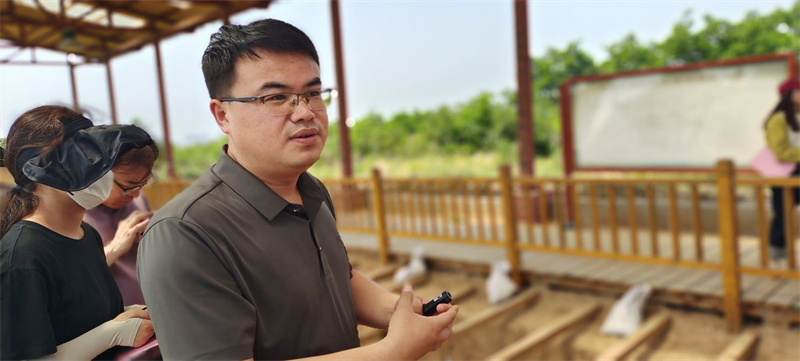 行走河南·读懂中国丨仰韶遗址发现4条不同时期的壕沟 重现仰韶中期到龙山晚期聚落演变