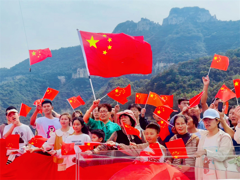 新乡迎来“最火黄金周” 旅游总收入近17亿元