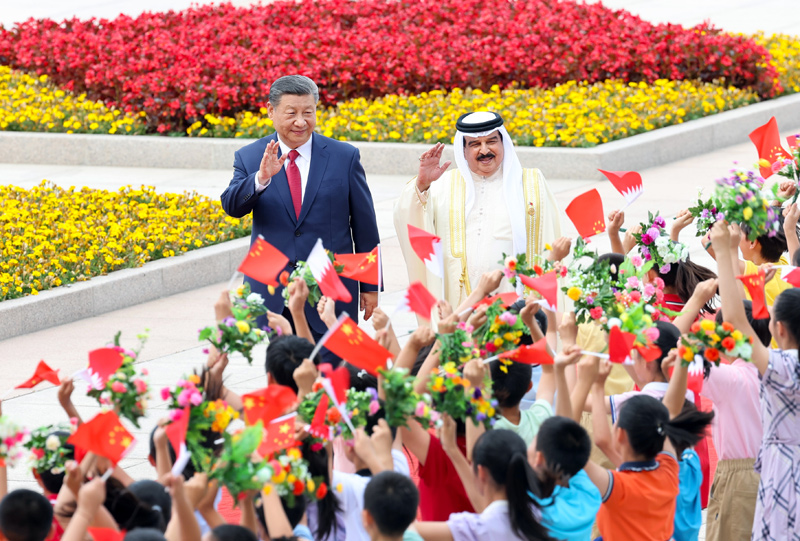 习近平同巴林国王哈马德会谈