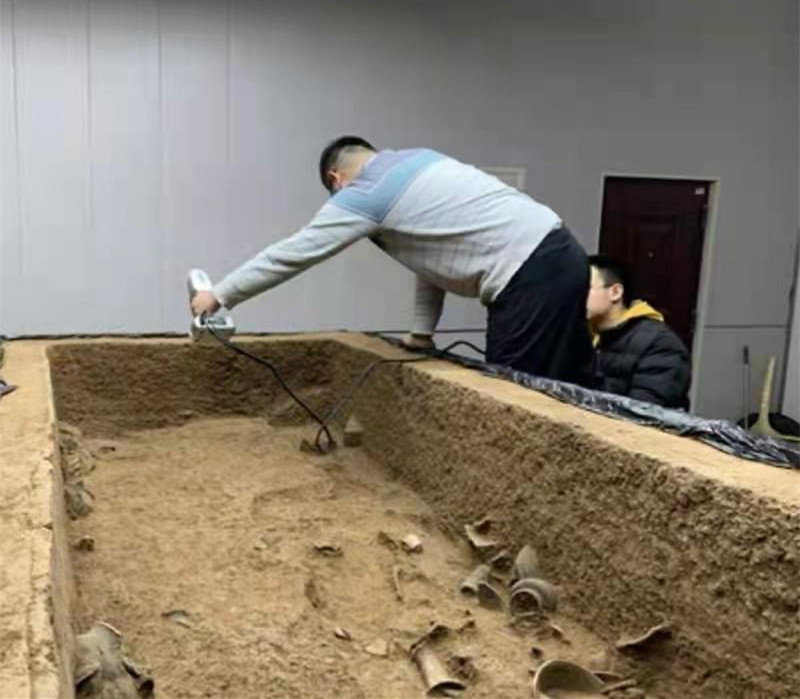 二里头遗址发现高规格夏代墓葬 首次发现蝉形玉器