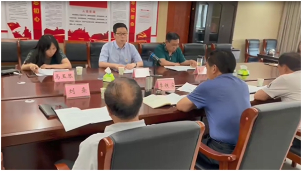 厅总农艺师杨玉璞到省水产技术推广站  开展专题调研