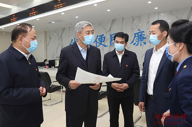 尹弘在省市场监管局调研时强调贯彻落实党的十九届五中全会精神提升市场监管水平服务高质量发展