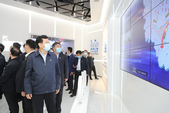 河南党政代表团抵沪 考察圆通总部基地和长三角G60科创走廊