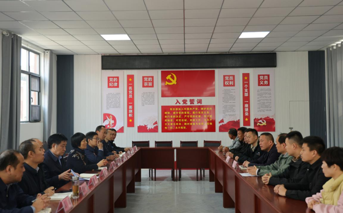 马防修带队赴开封西姜寨乡李店村开展帮扶调研