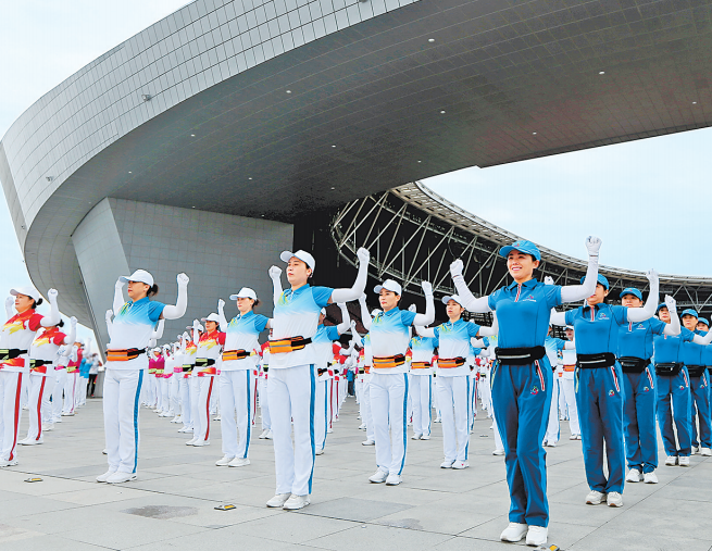 河南人口和_广东、江苏和山东七普人口对比,受教育情况、城乡分布和流动情况