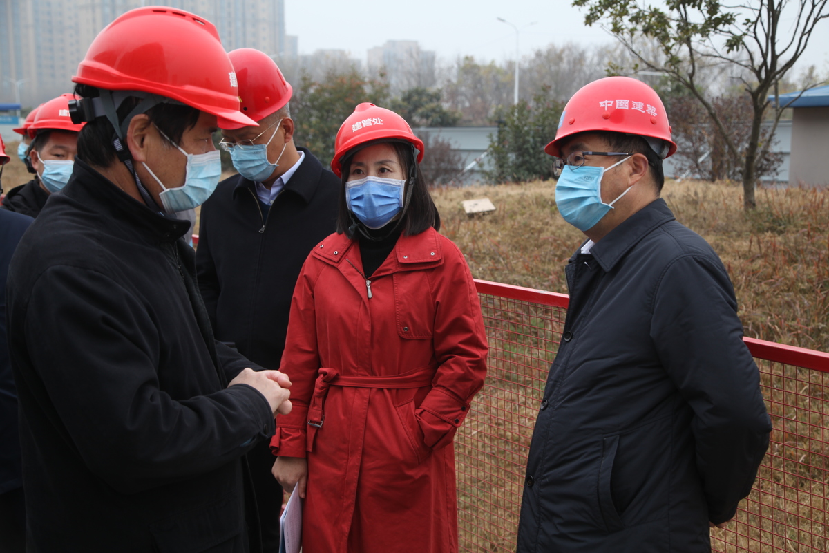 省发展改革委一级巡视员郭玮赴信阳调研社会事业项目进展