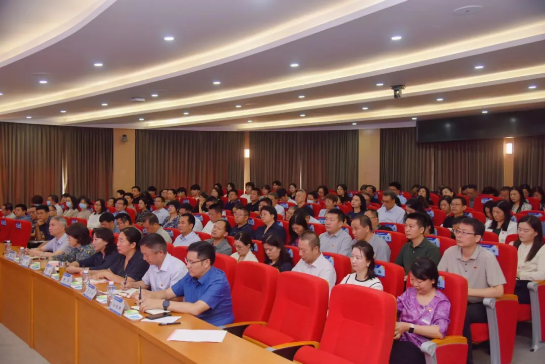 学习贯彻党的二十届三中全会精神省委教育工委宣讲团成员走进河南职业技术学院