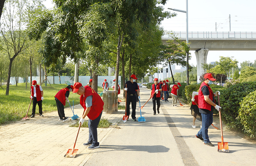 河南省卫生健康委志愿者团队积极开展灾后环境卫生整治