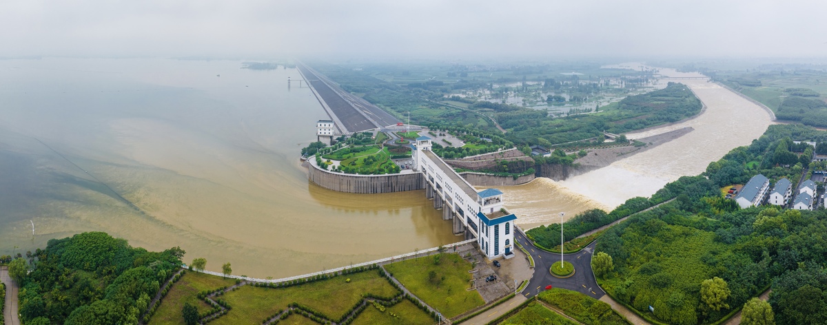 河南广播电视总台：现场直击丨河南多地河库水位猛涨 一线情况如何