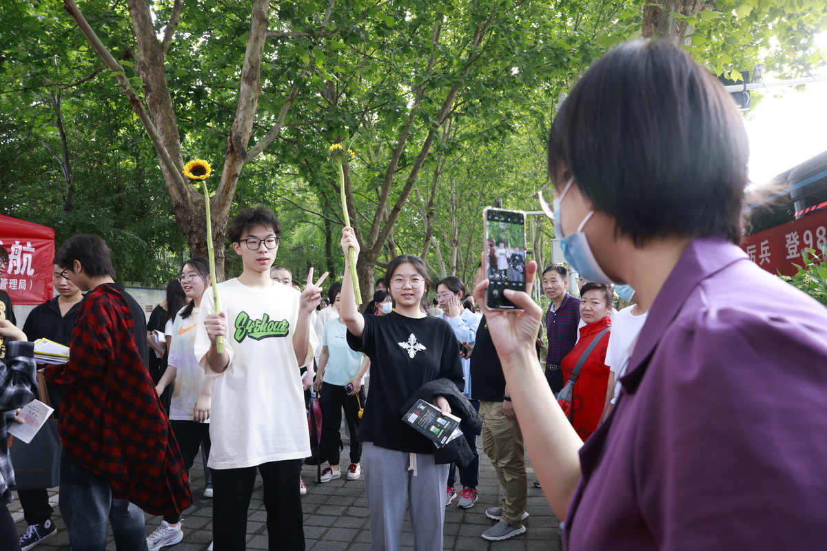 開考啦！直擊2023高考現(xiàn)場