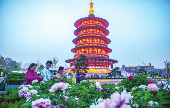 辉煌百年路 花开新征程 ——写在第39届中国洛阳牡丹文化节开幕之际