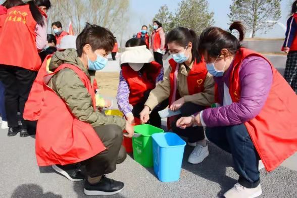 走进新时代 │省人防办组织庆三八“提能力 转作风 当先锋”主题党日暨环保志愿服务活动