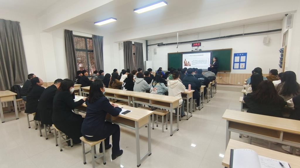 第十调研组赴郑州财税金融职业学院开展“大听课 大调研”活动