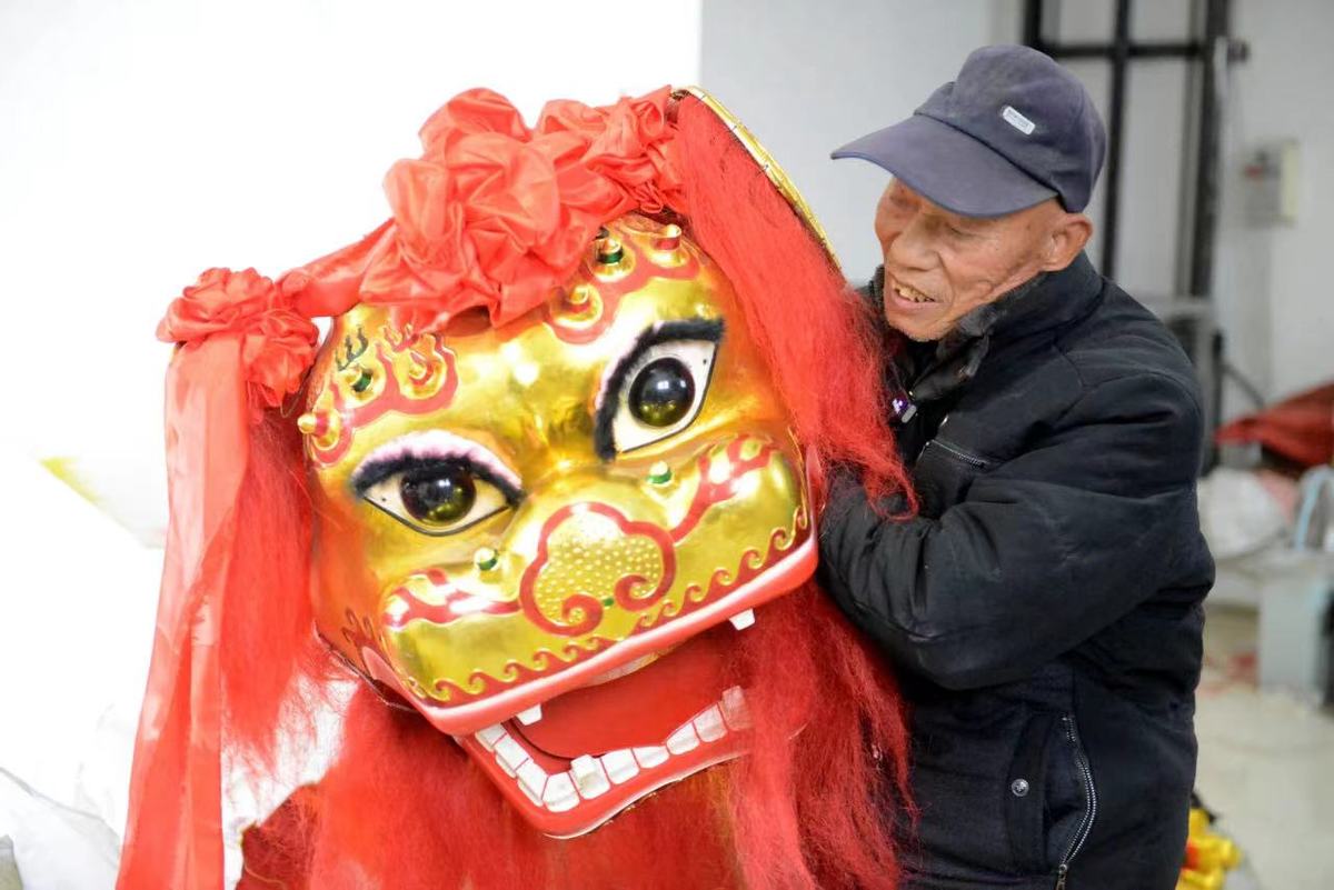 许昌：社火“活”了 霍庄“火”了