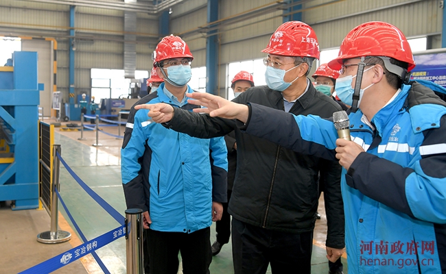 快讯丨尹弘深入企业一线调研5G建设及应用推进情况