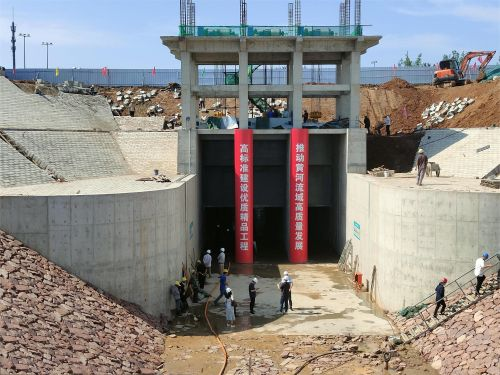 黄河下游引黄涵闸改建工程马渡引黄闸顺利通过通水验收