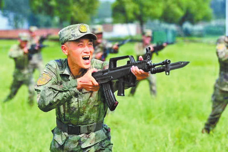 庆祝中国人民解放军建军九十六周年 火热军营 淬炼青春