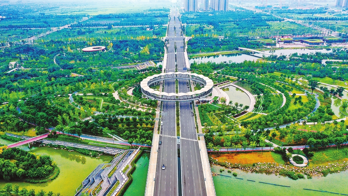 郑州航空港的gdp属于郑州吗_郑州航空港南港图片(2)