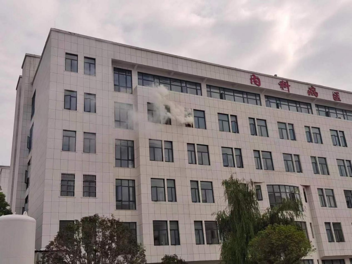 淮滨县组织开展医疗卫生系统安全事件应急演练暨“安全生产月”启动仪式