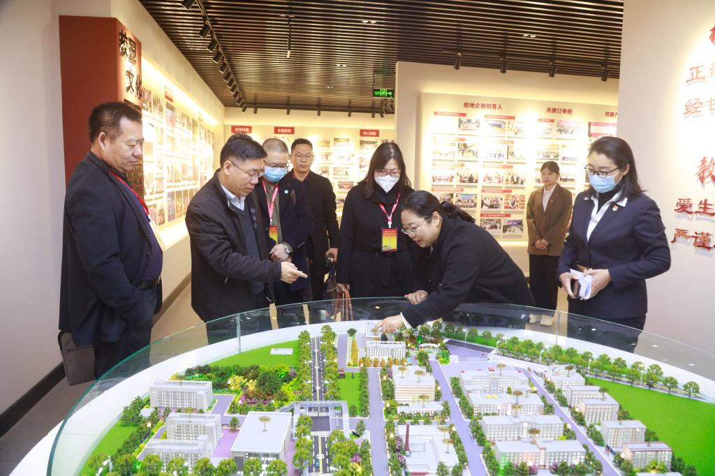 第十调研组赴郑州财税金融职业学院开展“大听课 大调研”活动