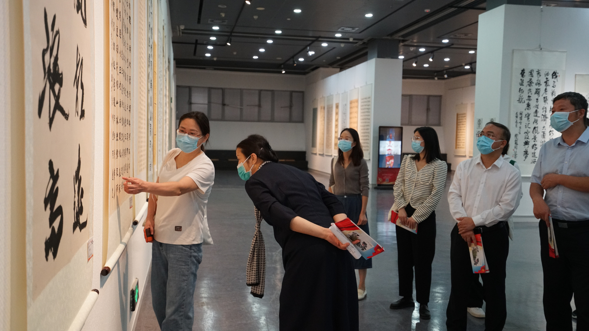 省生态环境厅组织参观 “奋进新征程 建功新时代”省直机关书画展