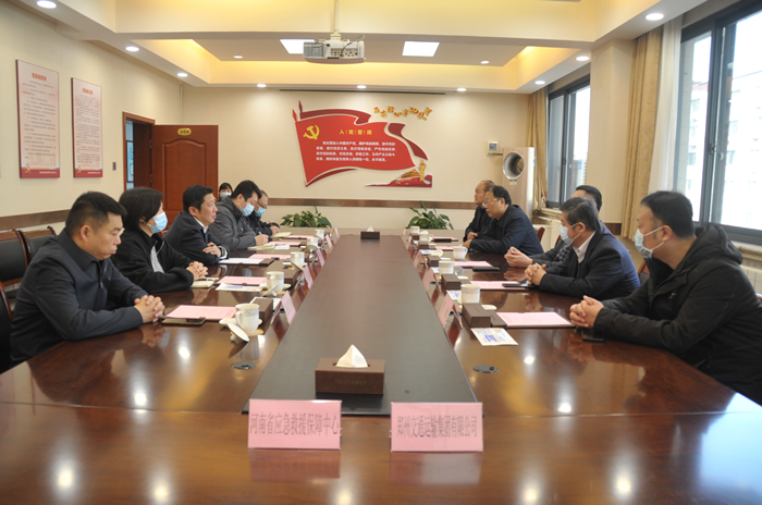 河南省应急救援保障中心与郑州交通运输集团有限责任公司签署《救援保障前进基地建设战略合作框架协议》