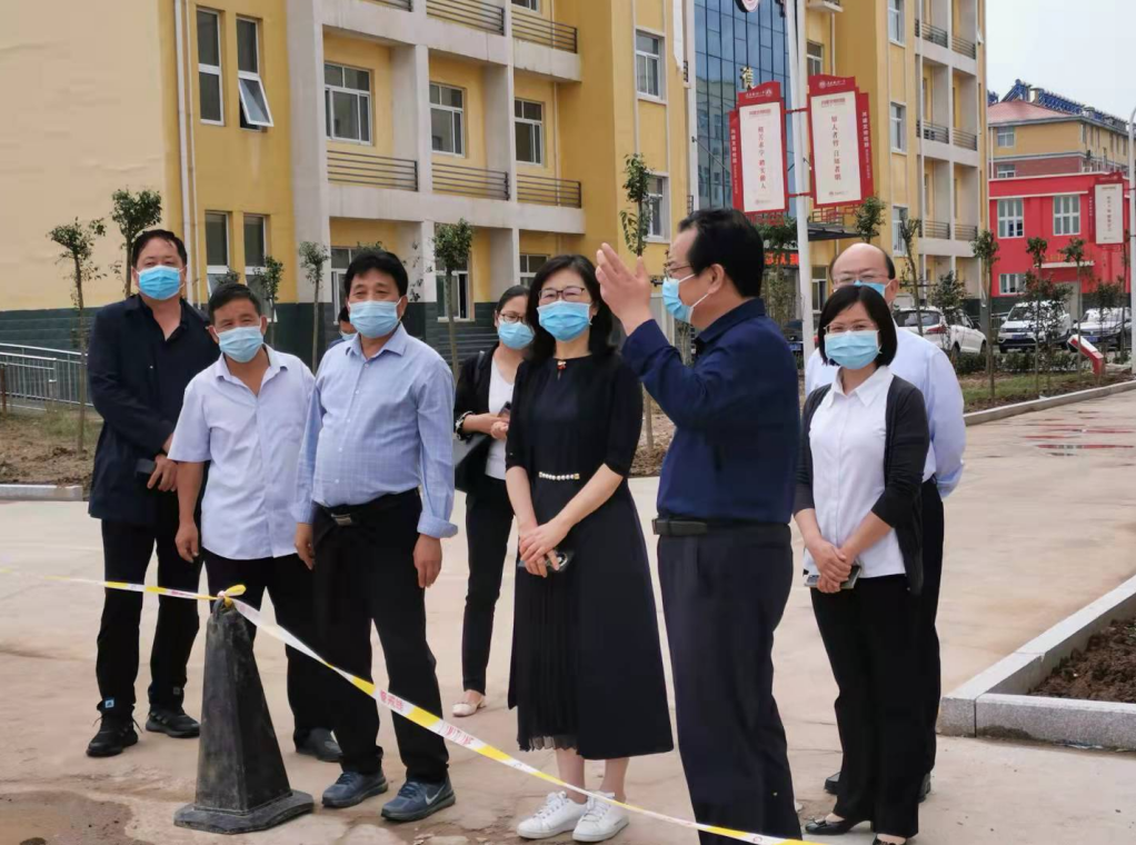 省教育厅党组成员、副厅长毛杰到鹤壁市督导检查灾后重建和开学准备工作