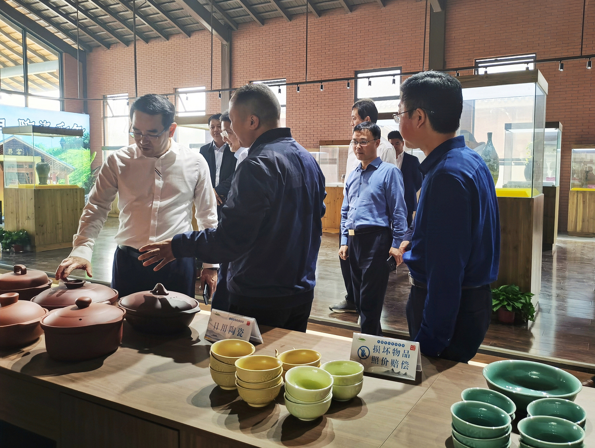 孙巍峰赴信阳调研学习运用“千万工程”经验 全面推进乡村振兴工作 孙巍峰赴信阳调研学习运用“千万工程”经验 全面推进乡村振兴工作