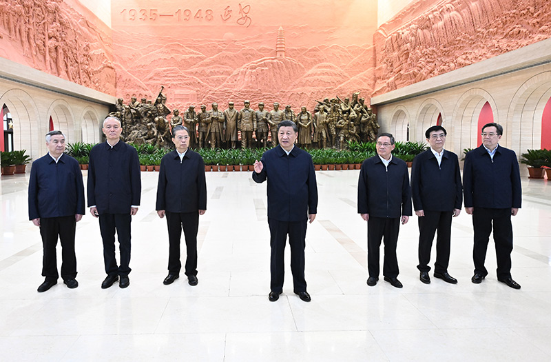 习近平： 弘扬伟大建党精神和延安精神 <br>为实现党的二十大提出的目标任务而团结奋斗
