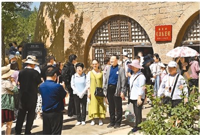 红色旅游热持续攀升