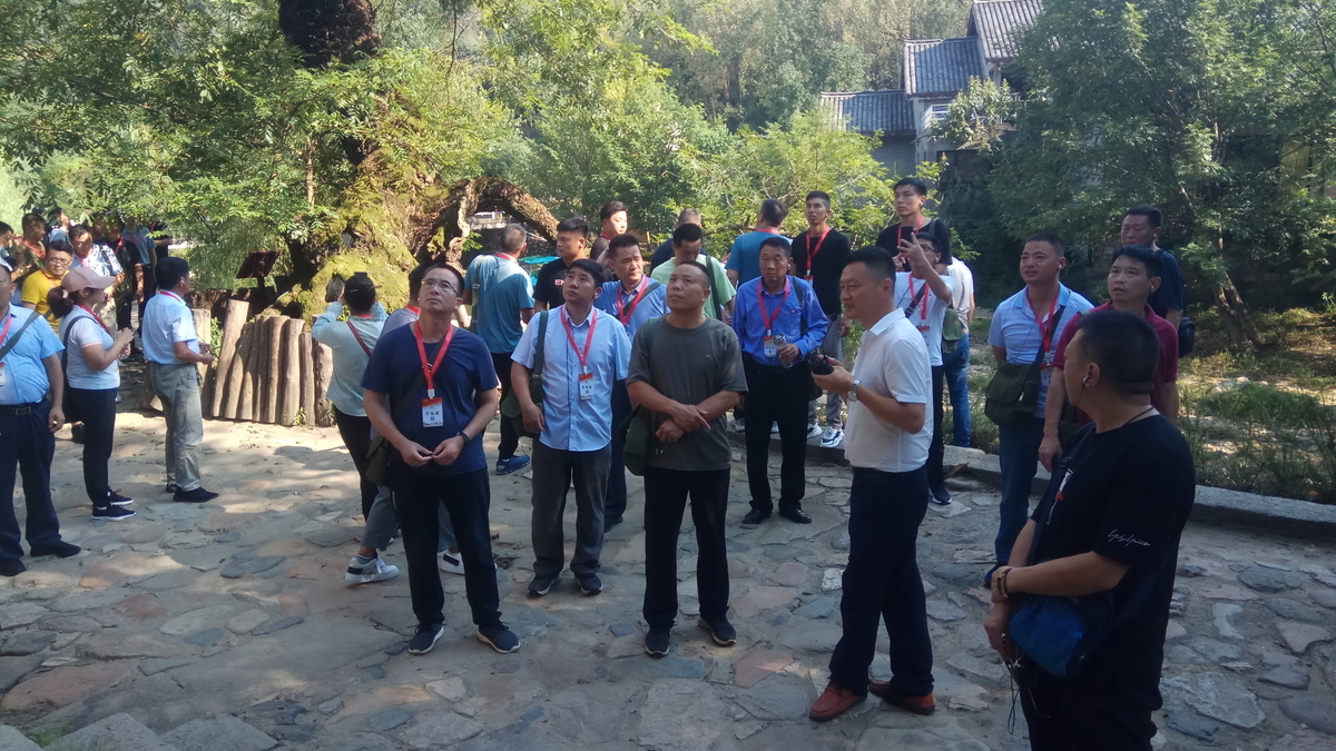 河南省市场监管局在大别山干部学院举办脱贫攻坚专题培训班