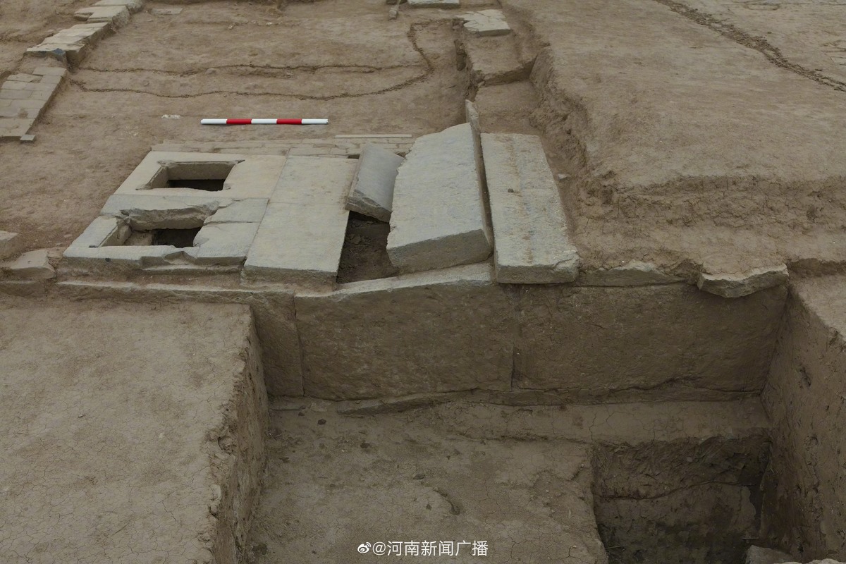 汉魏洛阳城遗址发现大型地下水道遗迹