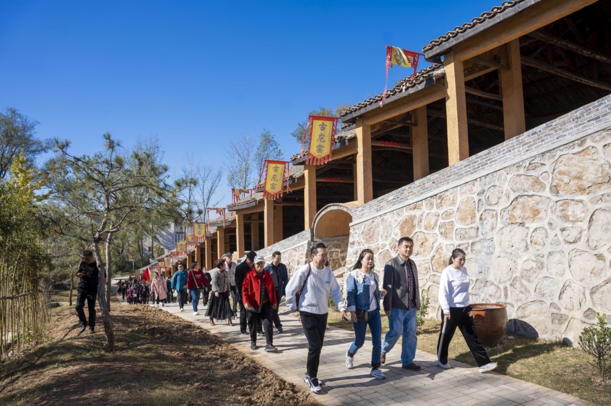 “千人游固始”首发旅行团启动