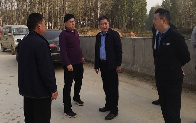 赵荣辉副局长赴杨台村,田堰村调研指导脱贫攻坚和乡