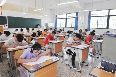 河南省高招录取工作实现三增加