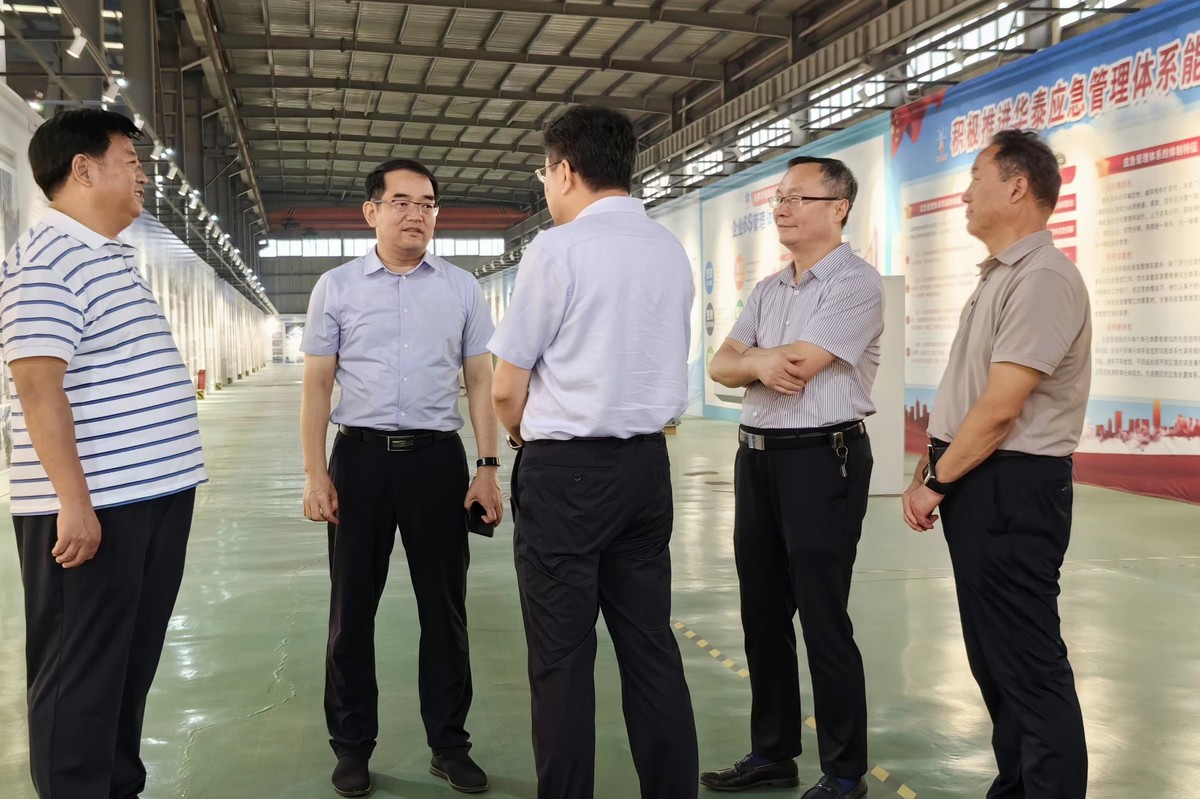 孫巍峰到滑縣調(diào)研駐村幫扶、災(zāi)后重建等工作
