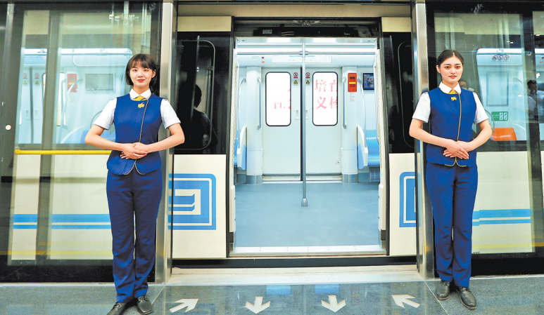 两天两条地铁试运行 “轨道上的郑州”正铺开