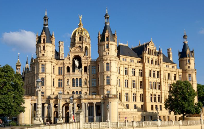 Schwerin, ​a City Rich at Heart