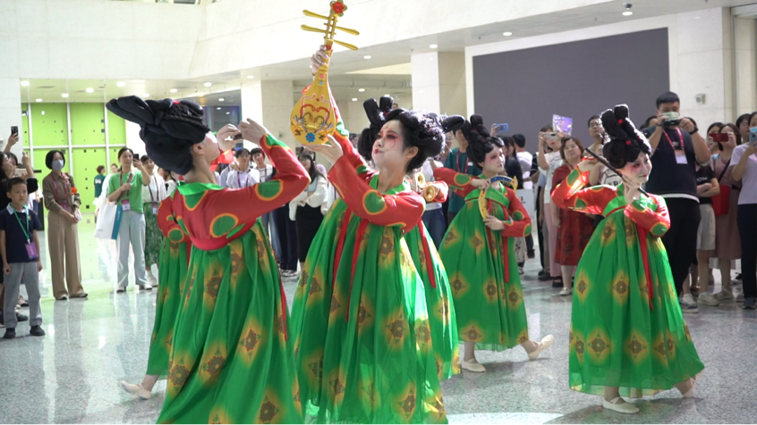 郑州上演“图书馆人之夜”