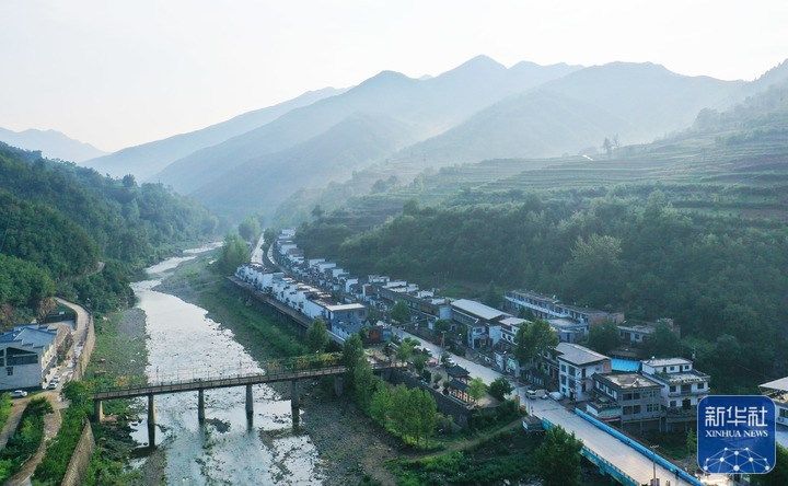 【行走河南·读懂中国】嵩县：画笔绘就伏牛山村振兴新貌