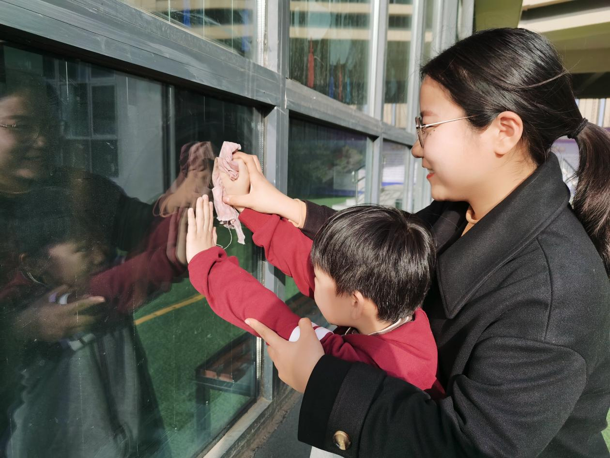 学习雷锋精神 弘扬优良传统