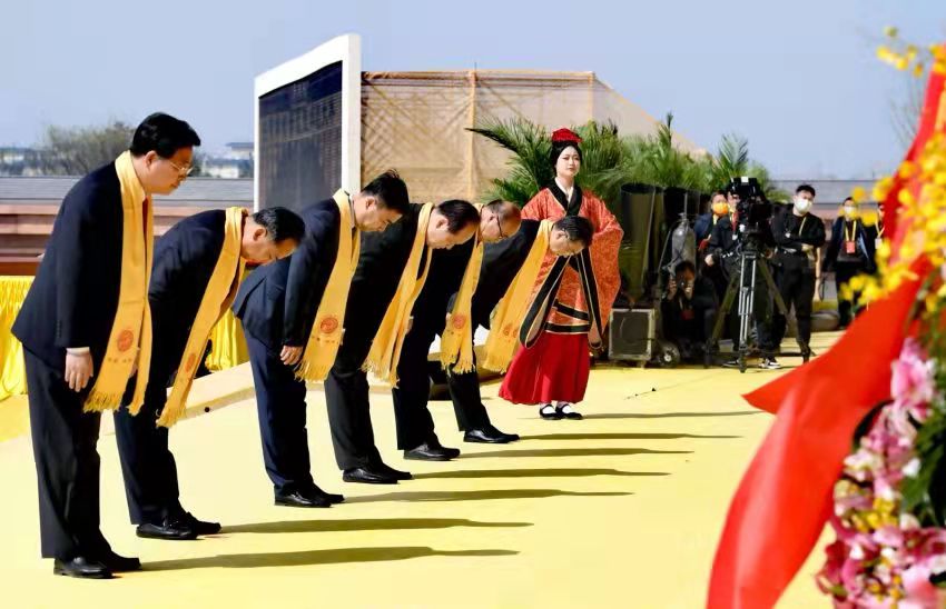 现场美图，带您领略庄严神圣的拜祖大典