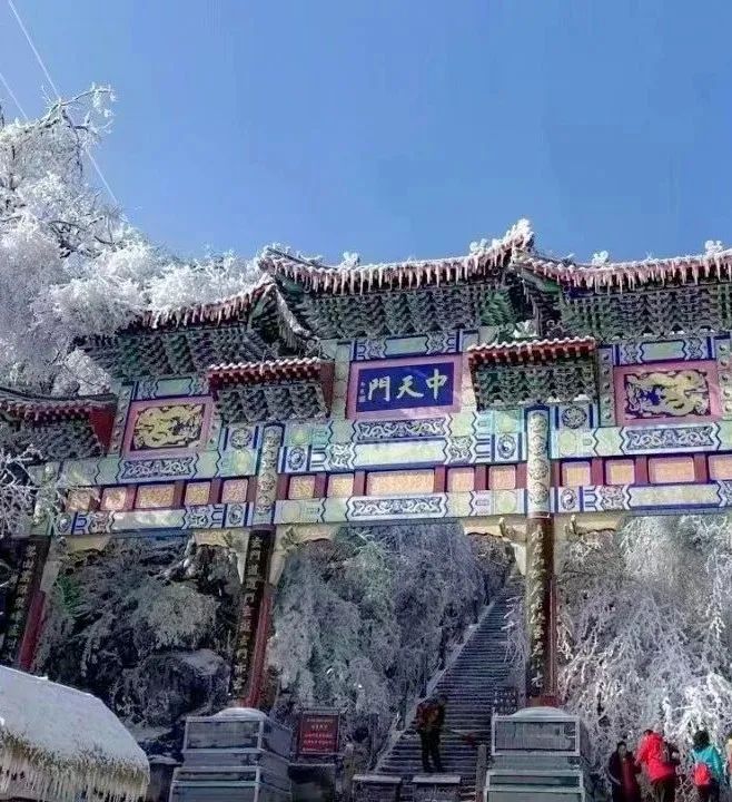 穿越时间长河，云赏老君山历年雪景