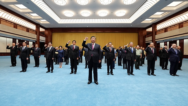习近平：铭记奋斗历程担当历史使命 从党的奋斗历史中汲取前进力量