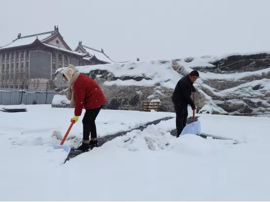 雪中人